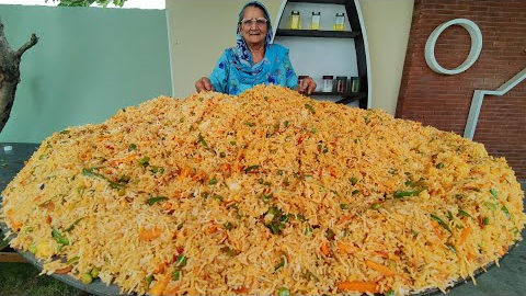 Mumbai Style Tawa Pulao | Indian Street Food | Veg Village Food