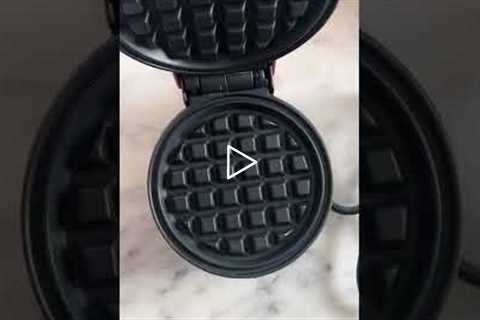 Mini waffle maker review| only ₹999😳 #shorts