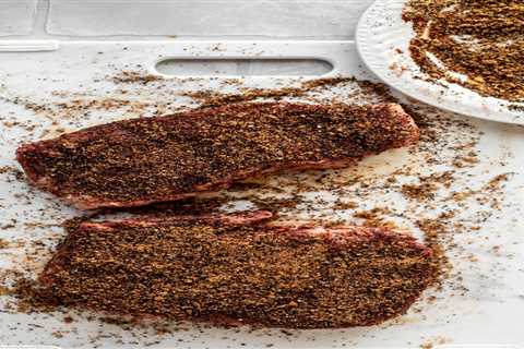 How to Prepare Crusted Steak With Lemon Butter Steak Sauce