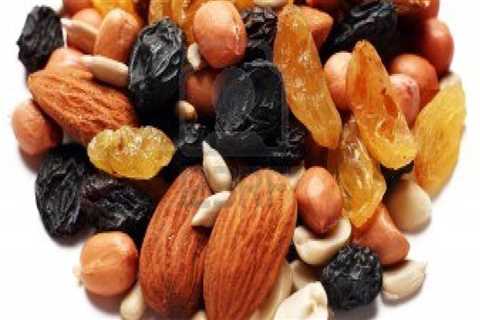 Les bienfaits des raisins secs et des amandes