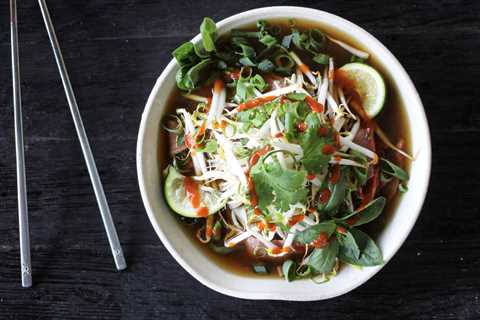 Pho {Vietnamese Beef Noodle Soup}