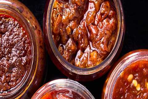 Chili Paste or Sriracha: What You Need to Know