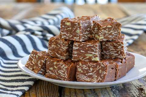 No-Bake Chocolate Peanut Butter Bars