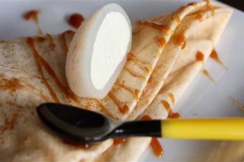 Les Crêpes: Une Délicieuse Tradition Française