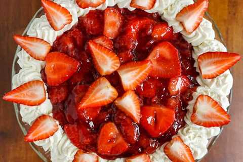 Strawberry Shortcake Cheesecake