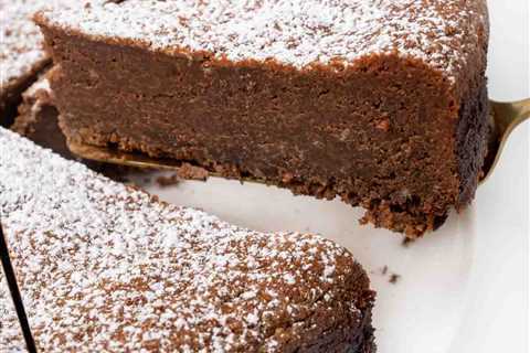 Torta Caprese {Flourless Chocolate Cake}