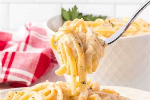 Garlic Fettuccine Alfredo