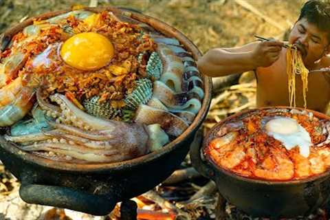 Wilderness Cooking Skill | Steam Seafood Noodle In Pot Eating So Delicious.