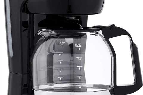 Amazon Basics 12 Cup Coffee Maker With Reusable Filter, Black & Stainless Steel review