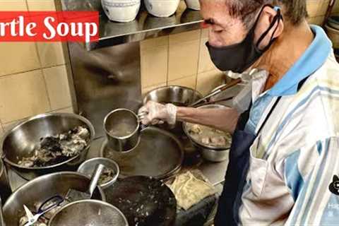 Uncle''s been serving his rare, collagen-rich turtle soup since 1979 | Singapore Hawker Food