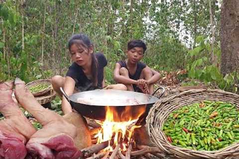 Special Pork legs soup spices recipe with green chili and eating for lunch in forest