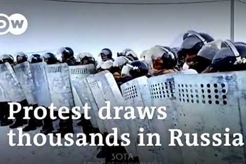 Thousands protest in Russia: What does this mean for Putin and Russian politics? | DW News