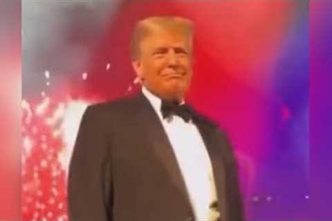 Trump New Year''s Eve party goes horribly wrong, visibly shaking