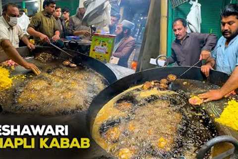 Never Seen Before Original Nalli Chapli Kabab | Famous TAJ MAHAL Bone Marrow Chapli Kabab Peshawar