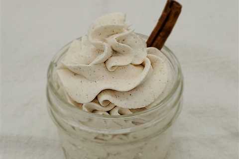 Cinnamon Whipped Cream - Wicked Handy