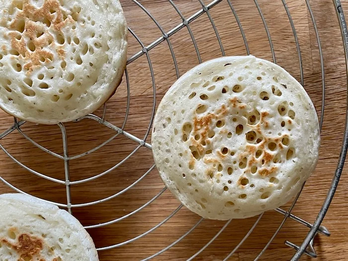 No yeast crumpets – in search of a better honeycomb