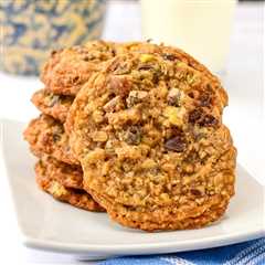 Chocolate Chip Pecan Crunch Cookies