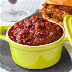 Old Fashioned Molasses and Bacon Baked Beans