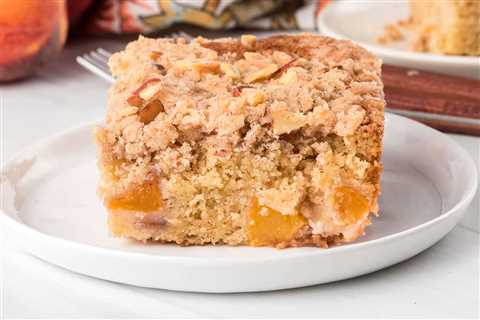Crumb Cake with Peaches